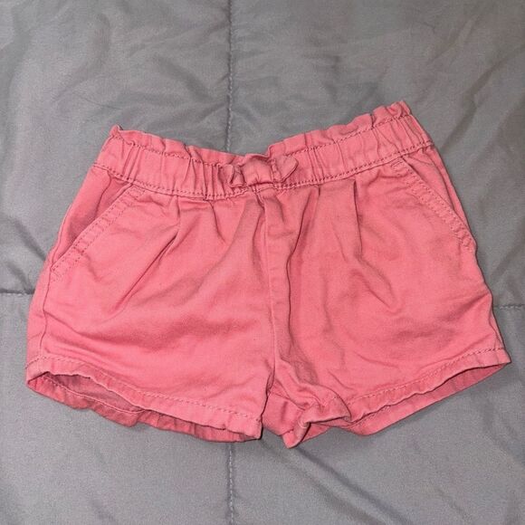 18m pink Oshkosh shorts - Picture 1 of 3